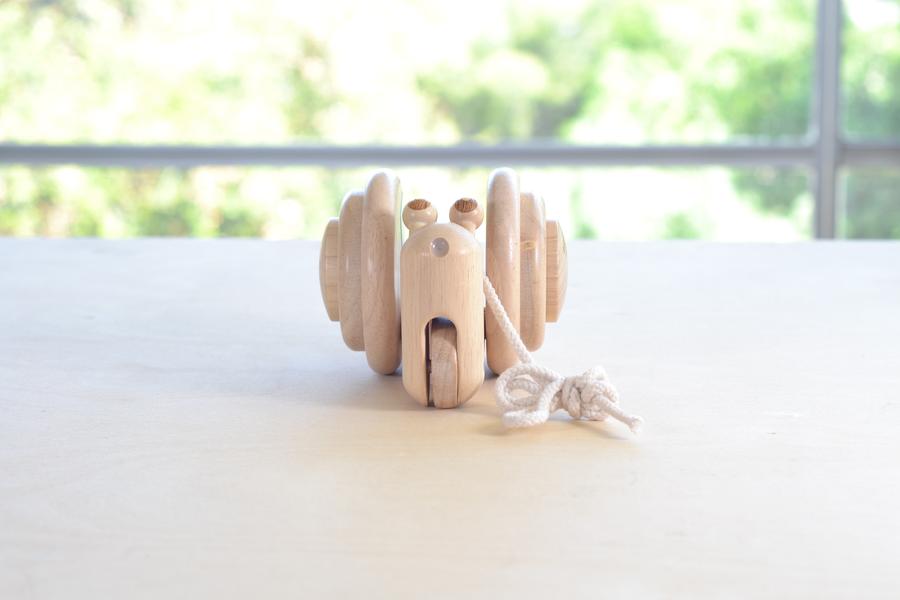 Pull Along Snail-Natural