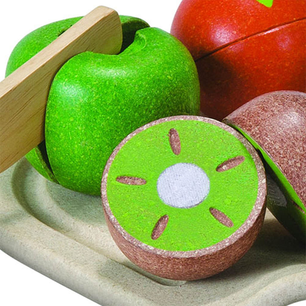 مجموعة فواكه متنوعة من PlanToys — طعام خشبي للعب التخيلي