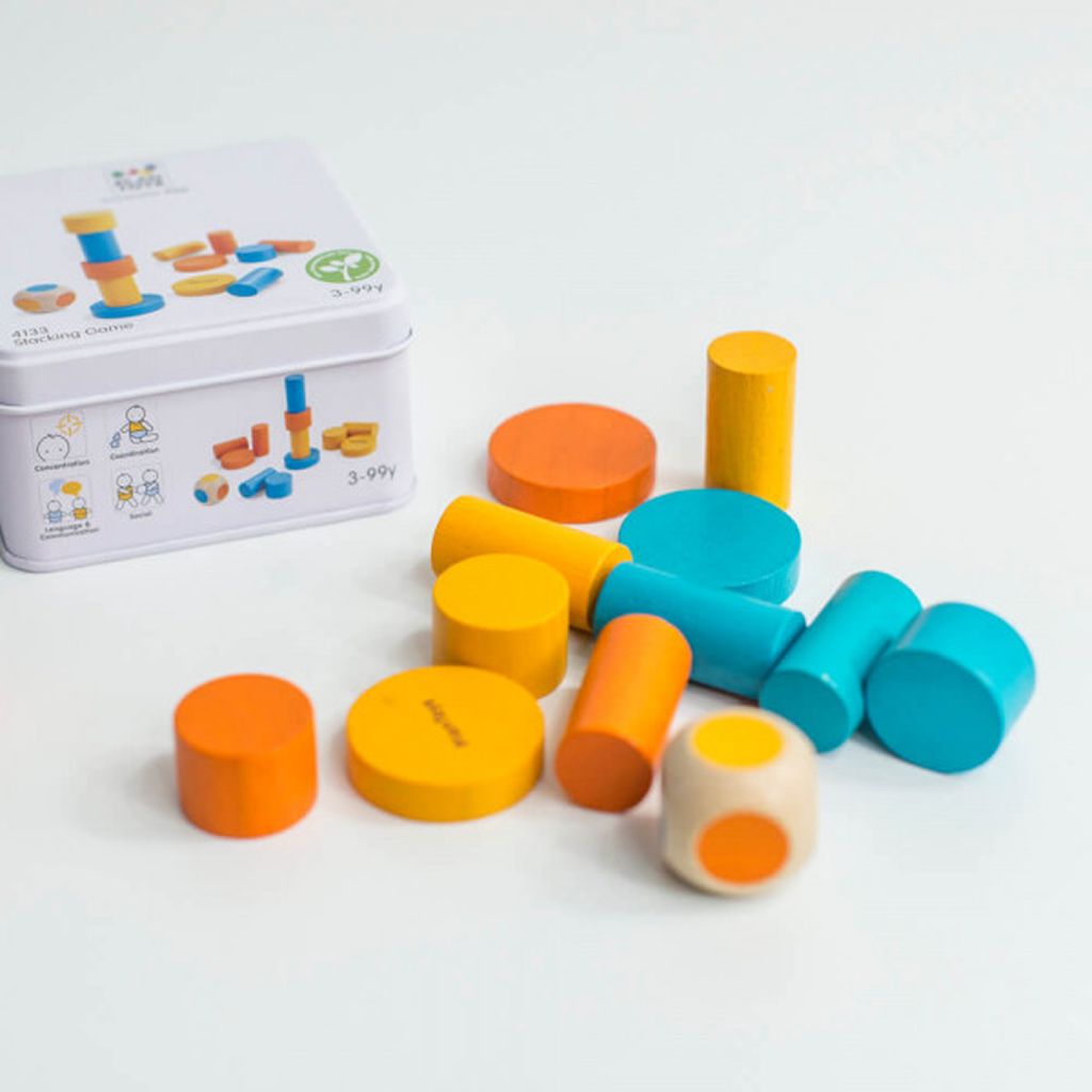 لعبة التكديس من PlanToys - لعبة النرد الخشبية