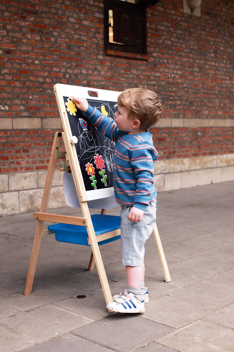 2 Sided Easel (Magnetic Black & Whiteboard)