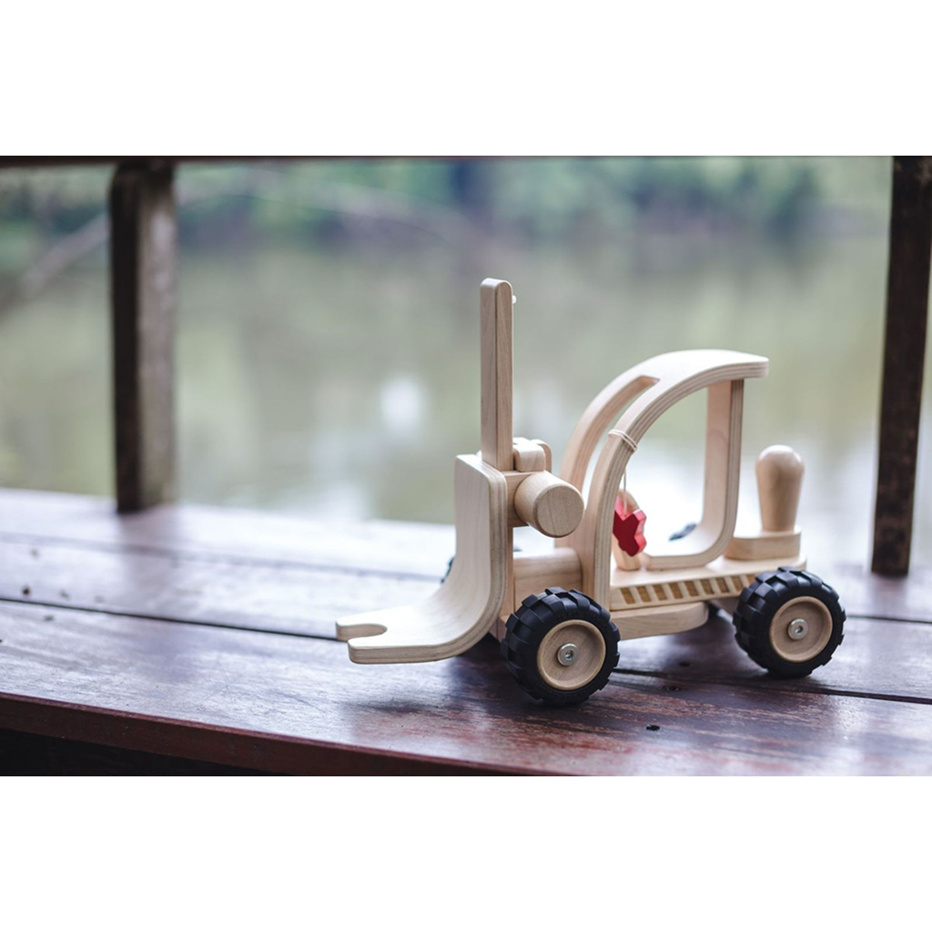 رافعة شوكية من PlanToys — مركبة لعبة خشبية