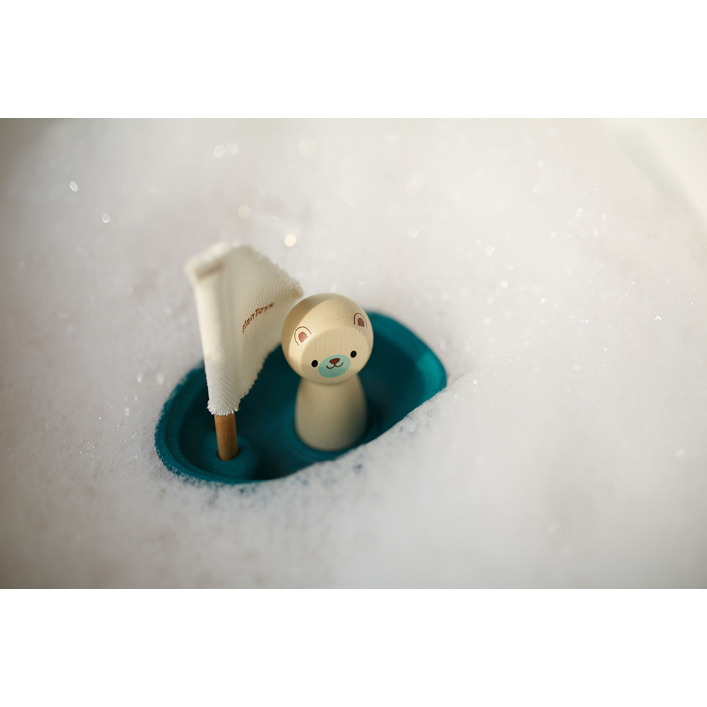 PlanToys Sailing Boat — Polar Bear | Wooden Bath Toy