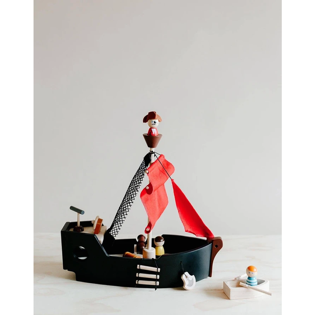 سفينة القراصنة من PlanToys