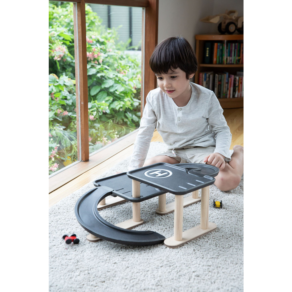 PlanToys-Race N Play