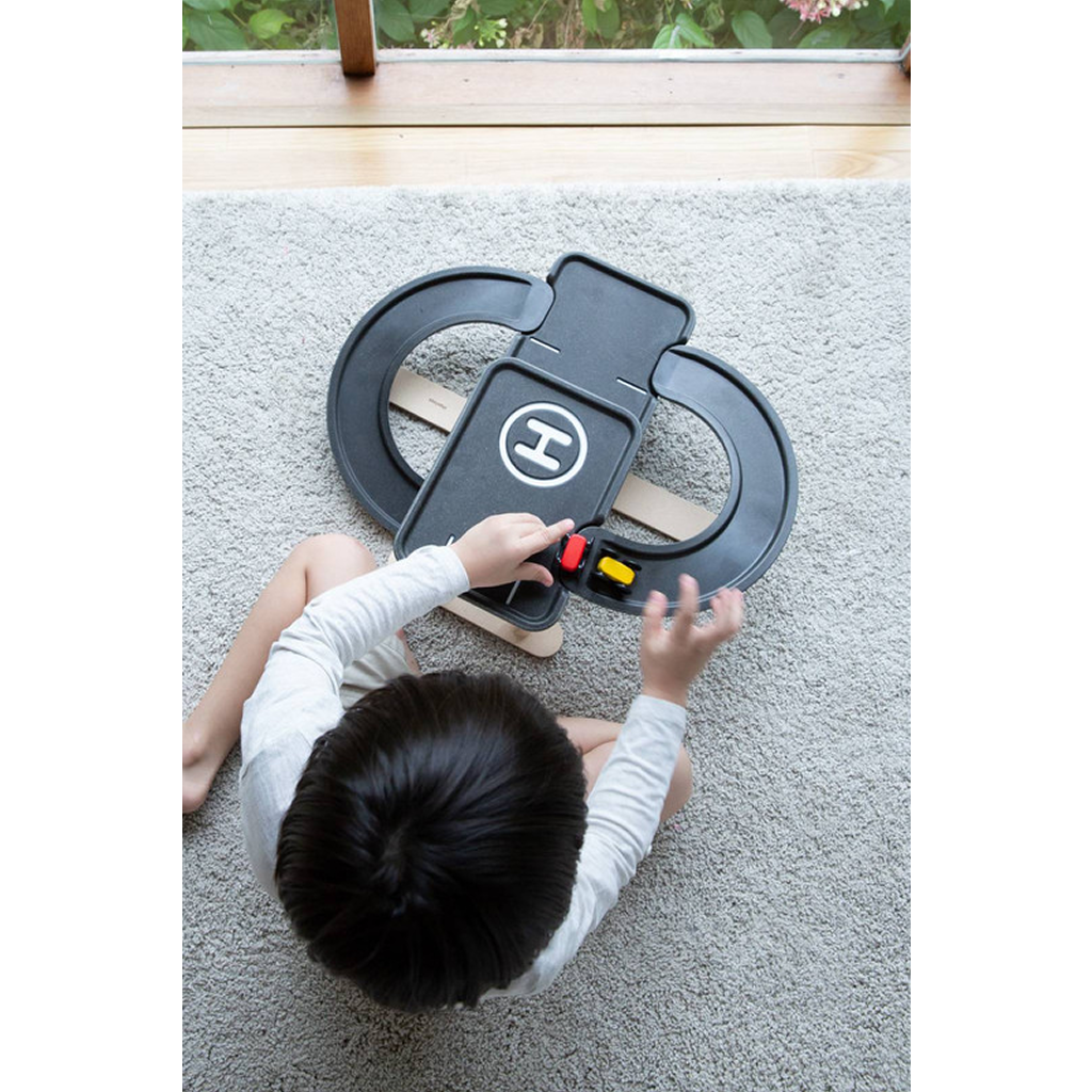 PlanToys-Race N Play