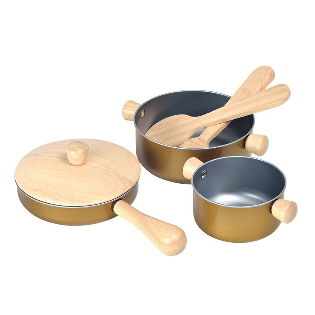 مجموعة أدوات الطبخ من PlanToys — أدوات مطبخ خشبية