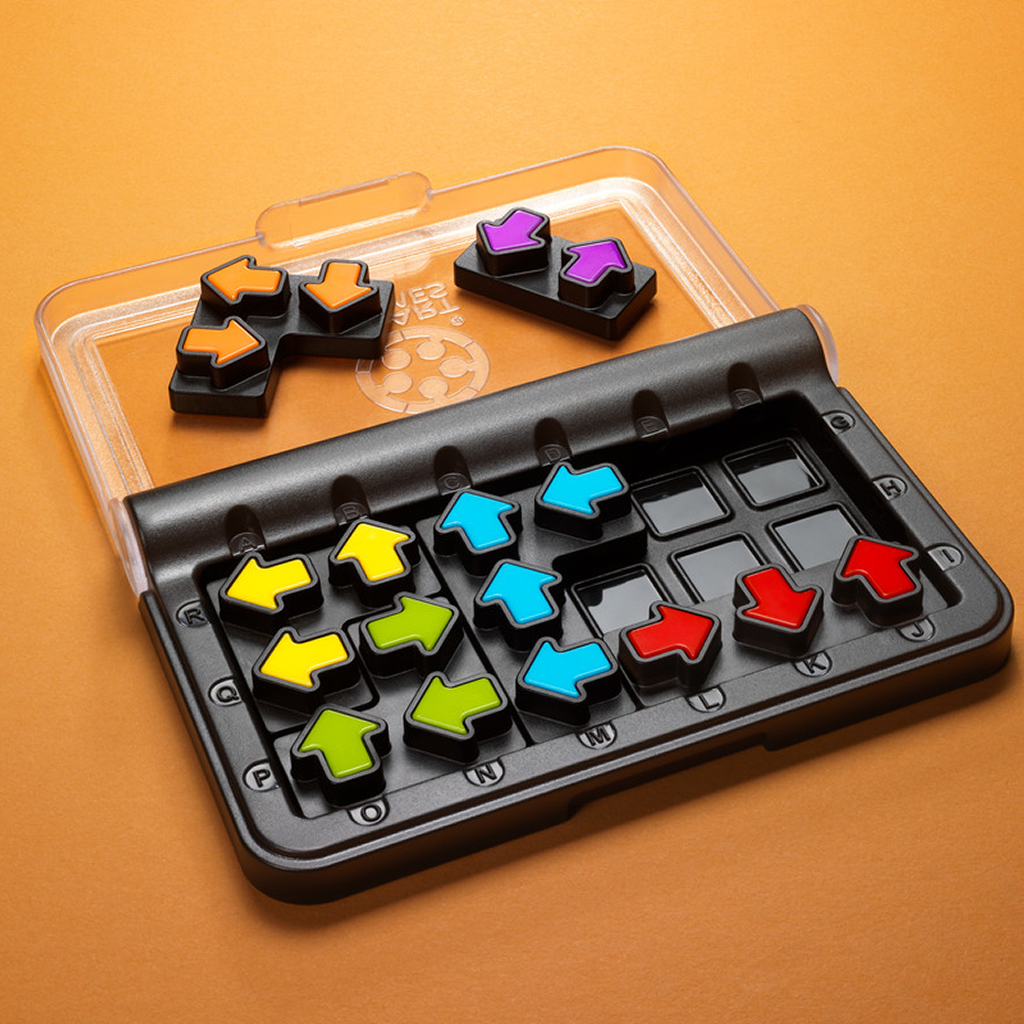 Smart Games IQ Arrows — Pocket Board Game