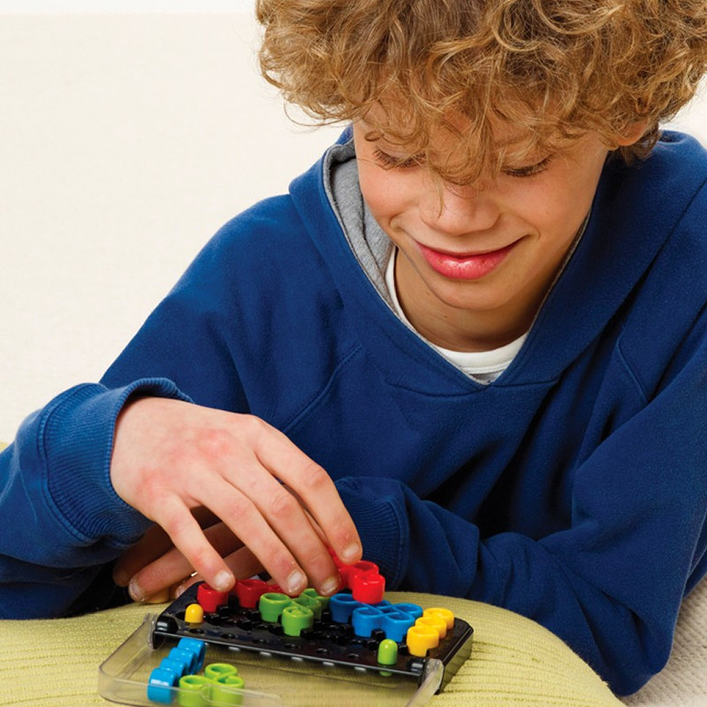 لعبة الألغاز الذكية IQ Twist — لعبة ألغاز لتدريب العقل