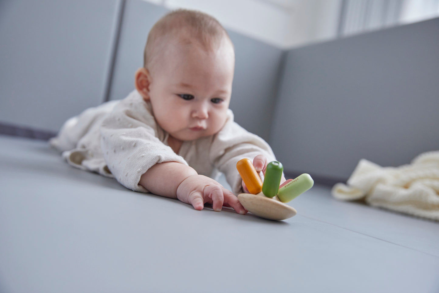 PlanToys Flexi Jellyfish — Modern Rustic | Wooden Baby Toy