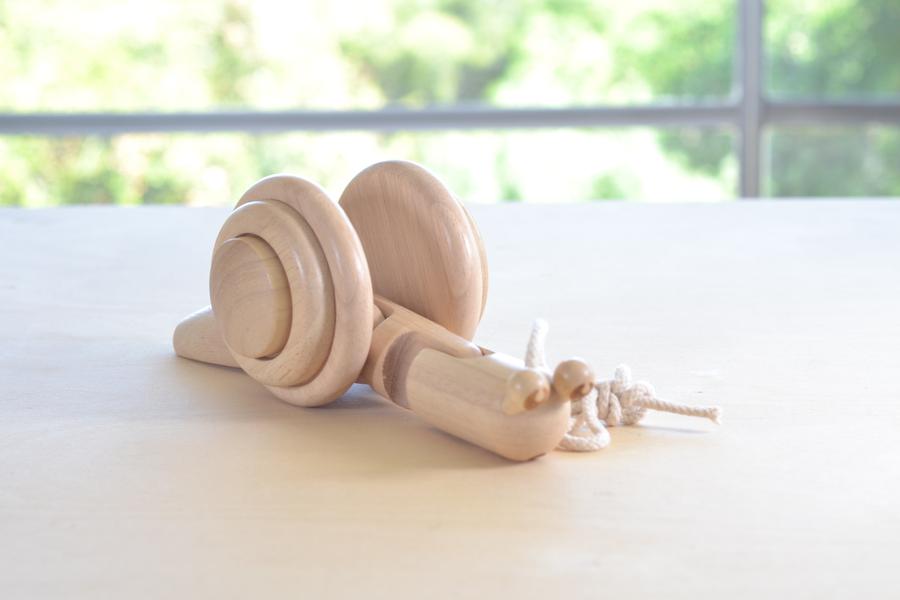 Pull Along Snail-Natural