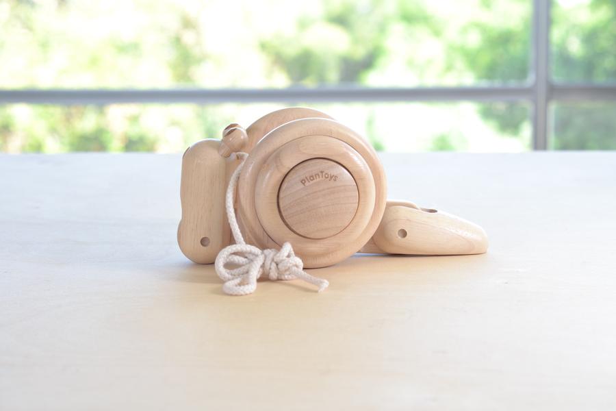 Pull Along Snail-Natural